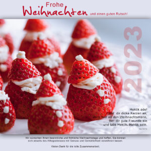witzige Erdbeer-Weihnachtsmänner E-Card Weihnachtskarte ohne Werbung (0108)